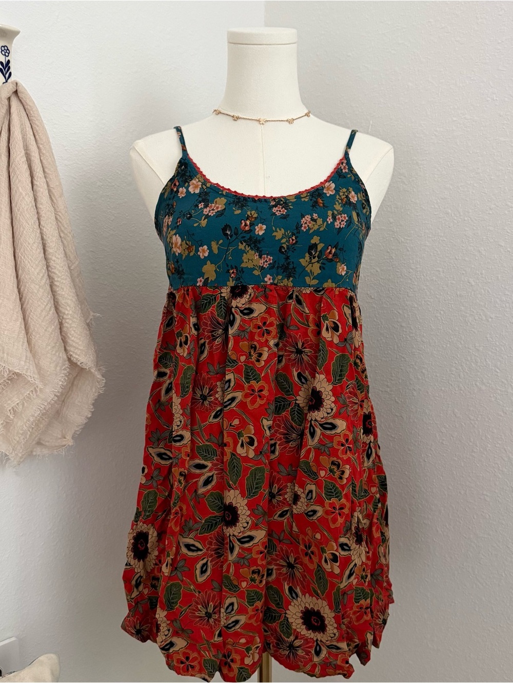NATURAL LIFE Gigi Teal and Red Floral Mini Dress - Picture 2 of 6